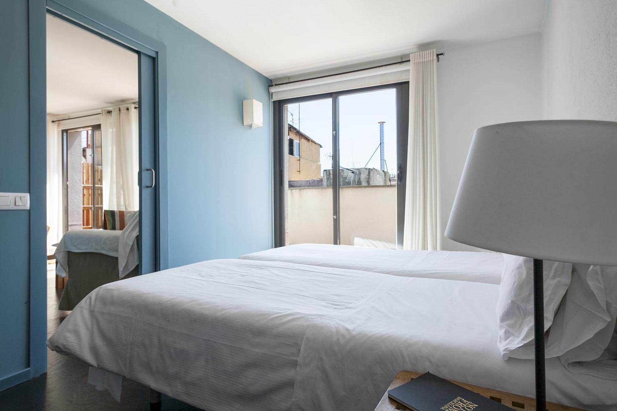 Inside Barcelona Apartments Esparteria Стая снимка