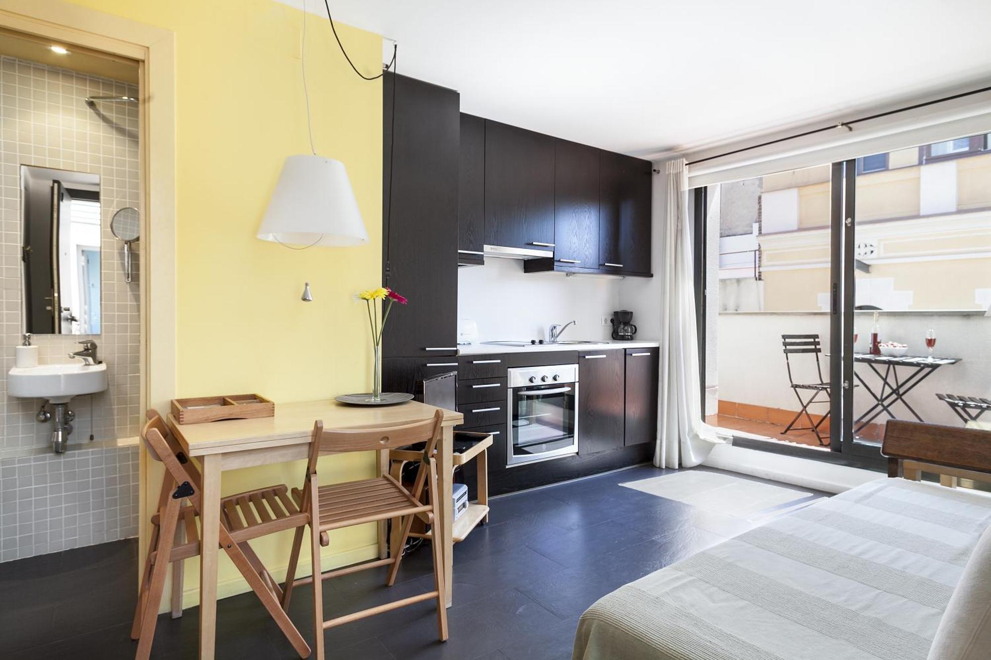 Inside Barcelona Apartments Esparteria Стая снимка