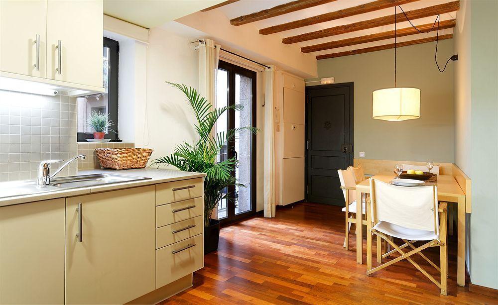 Inside Barcelona Apartments Esparteria Екстериор снимка