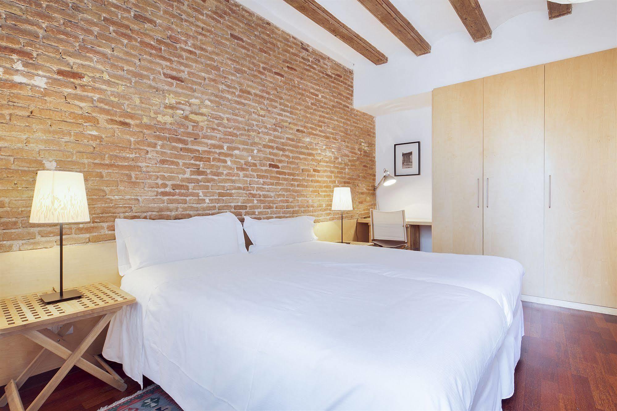 Inside Barcelona Apartments Esparteria Екстериор снимка