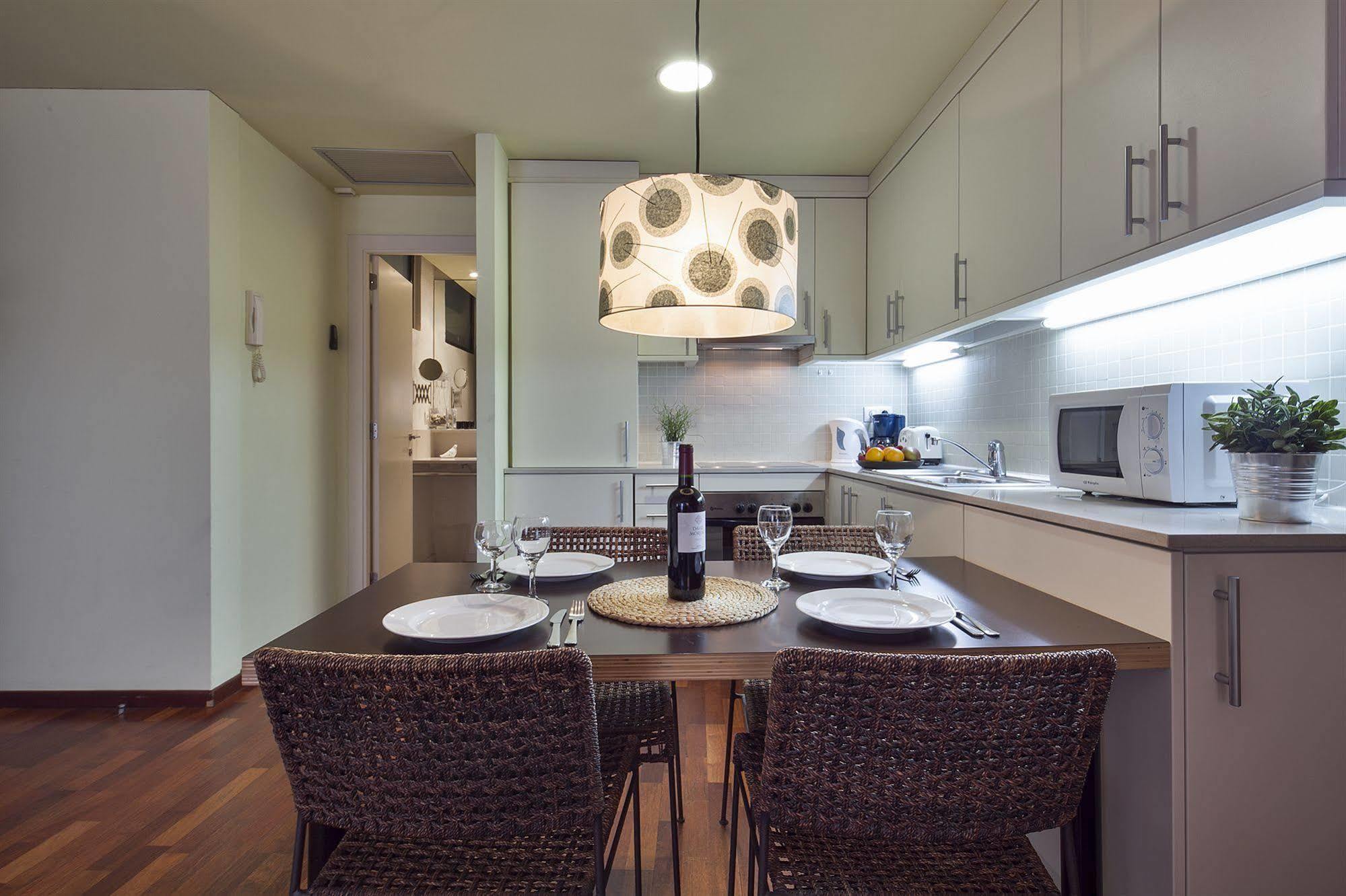Inside Barcelona Apartments Esparteria Екстериор снимка