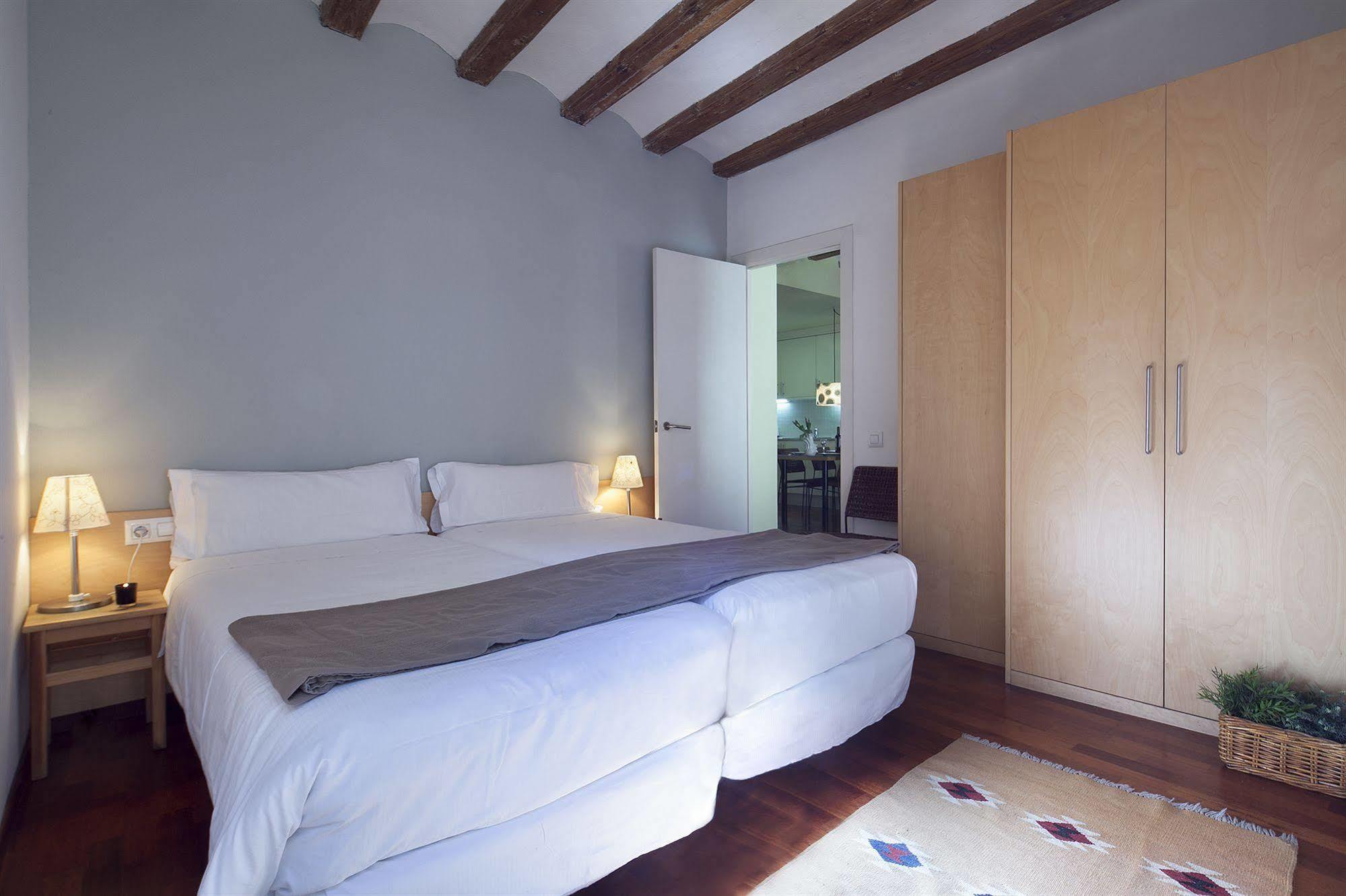 Inside Barcelona Apartments Esparteria Екстериор снимка